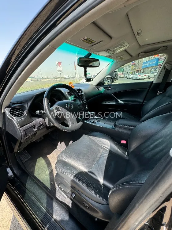 Lexus IS 2010 for Sale in Dubai Image-11