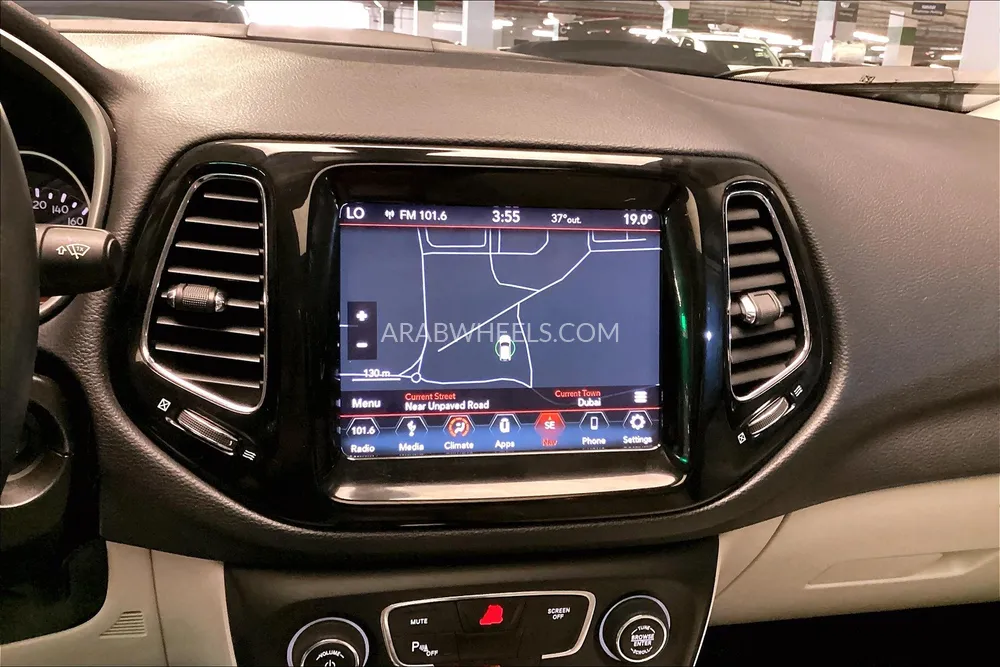 Jeep Compass 2018 for Sale in Sharjah Image-31