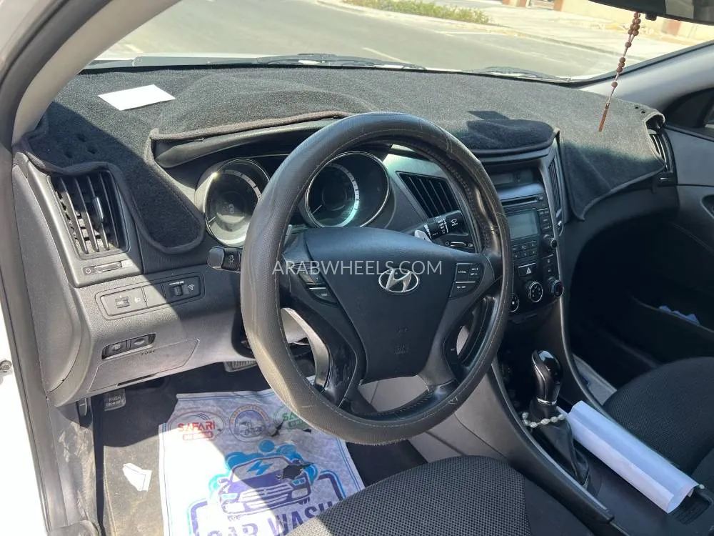 Hyundai Sonata 2014 for Sale in Abu Dhabi Image-5
