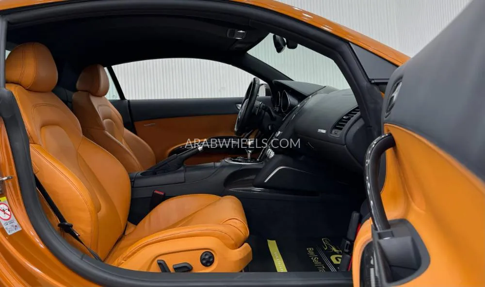 أودي R8 2015 for Sale in دبي Image-6