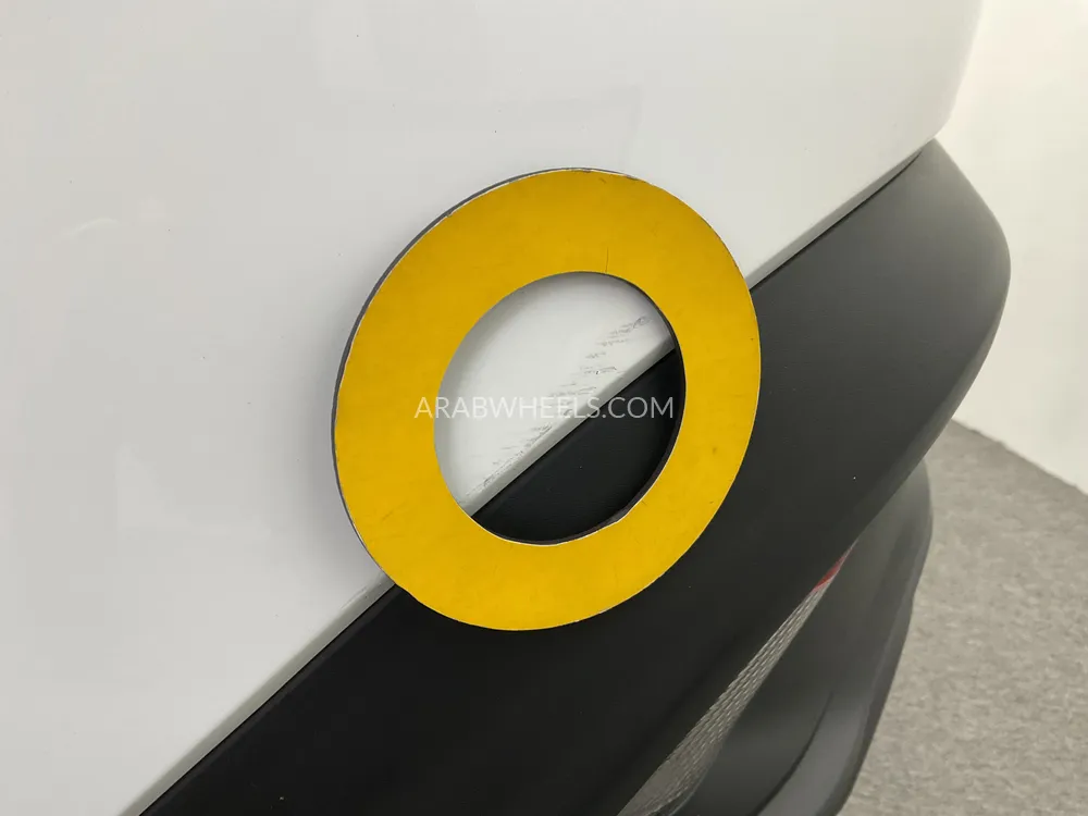 Chevrolet Captiva 2023 for Sale in Sharjah Image-51