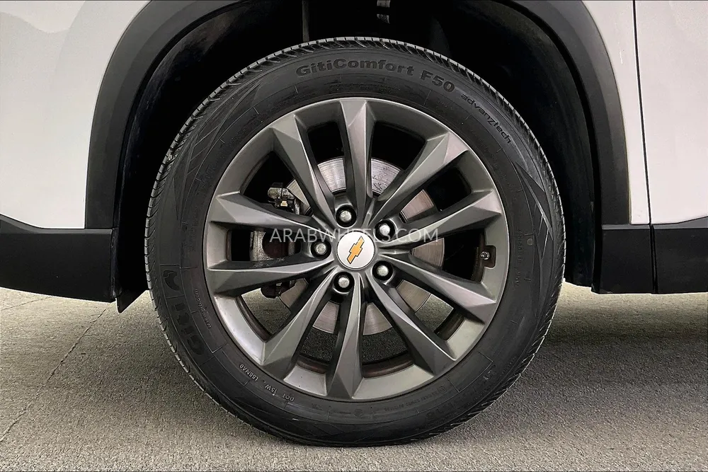 Chevrolet Captiva 2023 for Sale in Sharjah Image-61