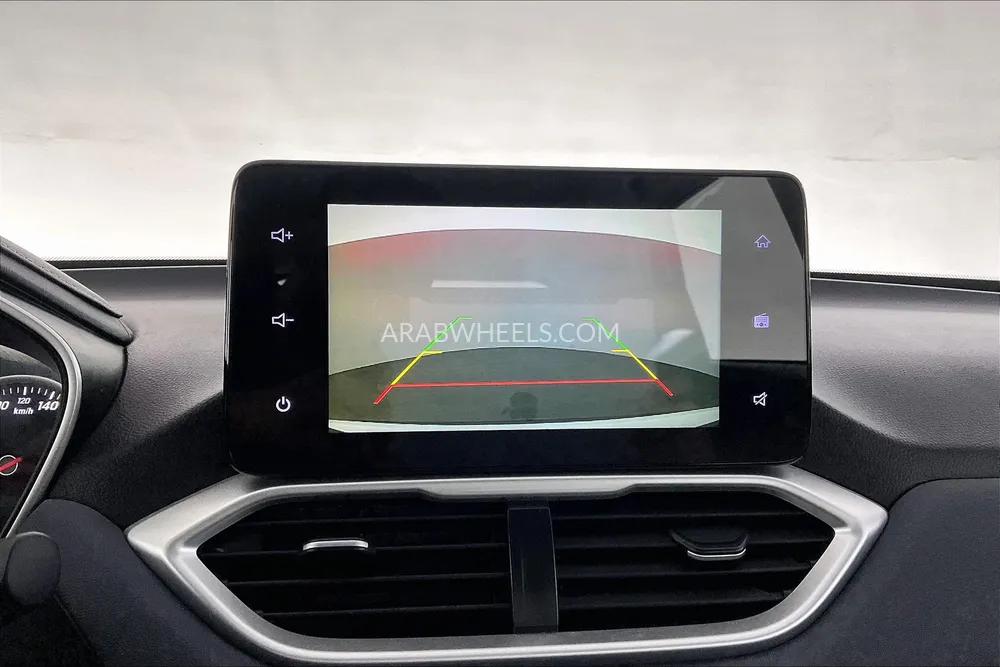 Chevrolet Captiva 2023 for Sale in Sharjah Image-62