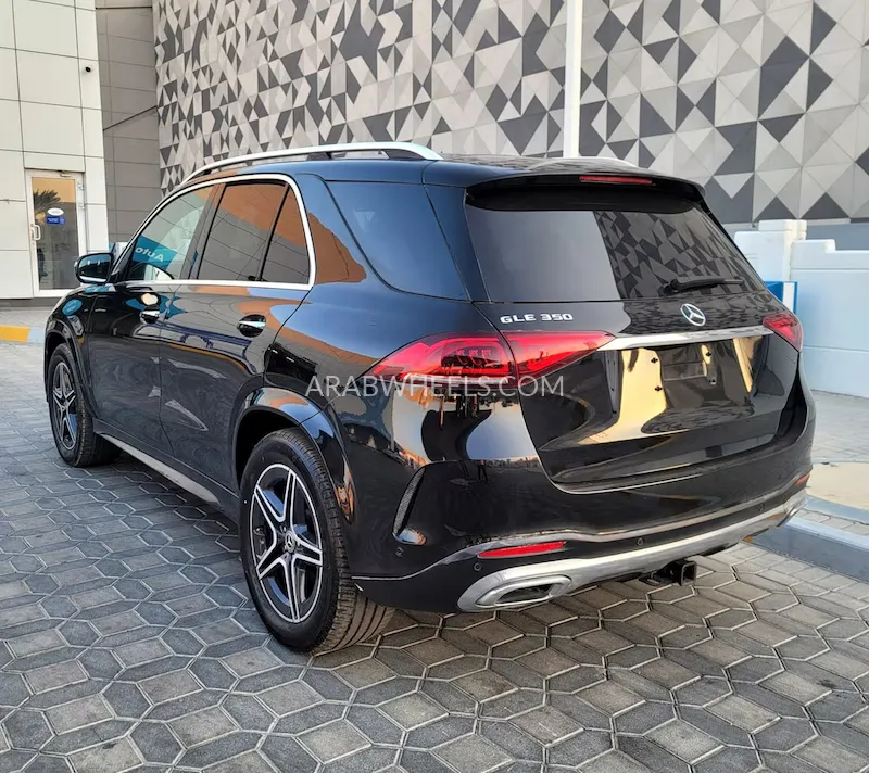 مرسيدس بنز GLE Class 2021 for Sale in الشارقة Image-6