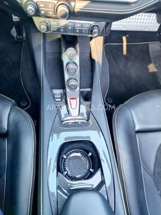 Ferrari Portofino 2023 for Sale in Dubai Image-13