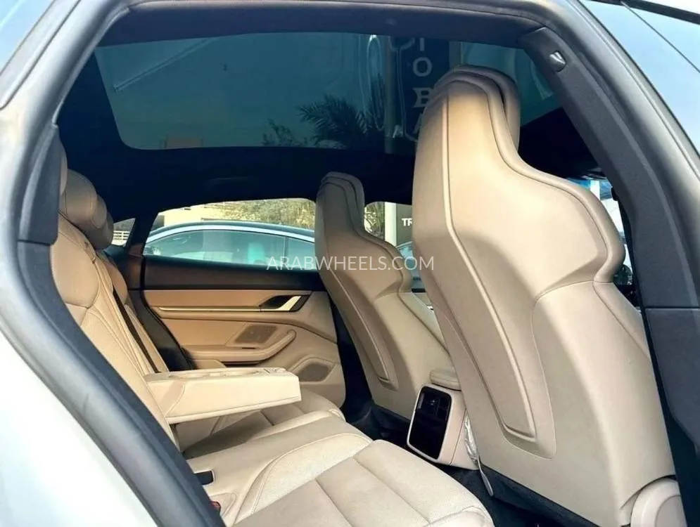 بورشه تايكان 2021 for Sale in دبي Image-18