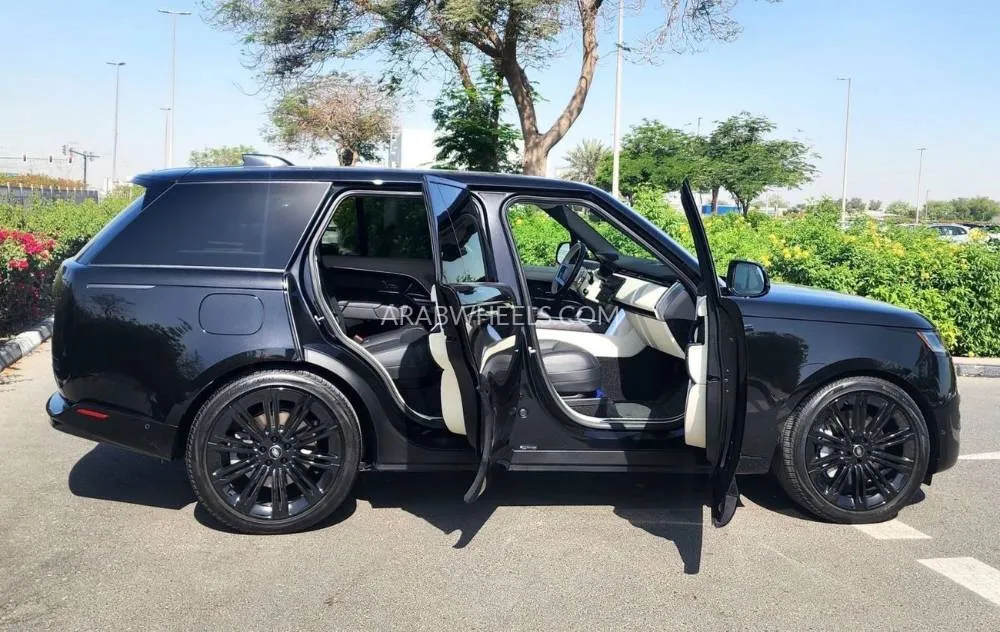 Land Rover Range Rover 2024 for Sale in Dubai Image-4