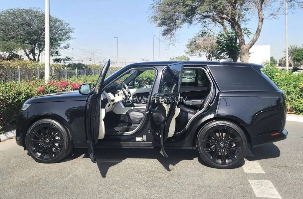 Land Rover Range Rover 2024 for Sale in Dubai Image-5