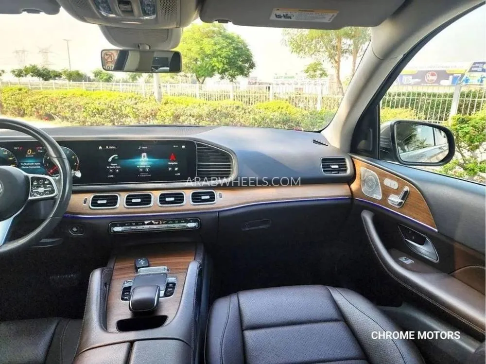 Mercedes Benz GLE Class 2020 for Sale in Dubai Image-11