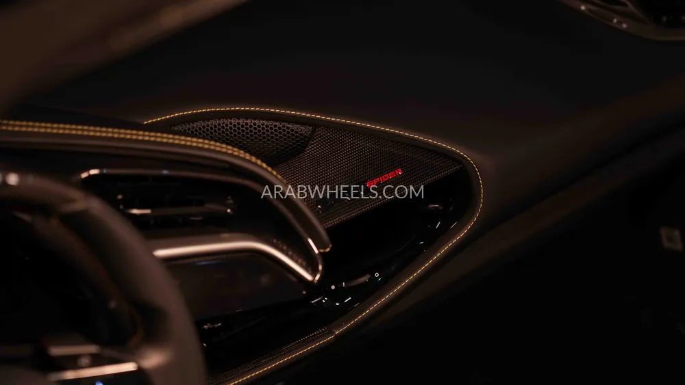 Ferrari SF90 Spider 2022 for Sale in Dubai Image-15