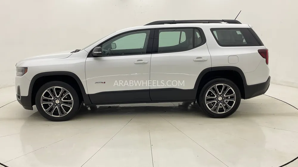 جي إم سي اكاديا 2023 for Sale in دبي Image-6