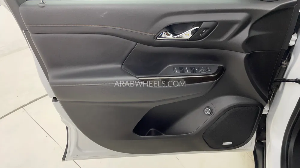 جي إم سي اكاديا 2023 for Sale in دبي Image-19