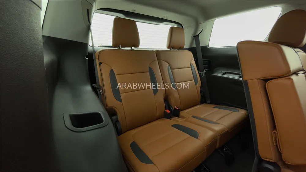 جي إم سي اكاديا 2023 for Sale in دبي Image-43