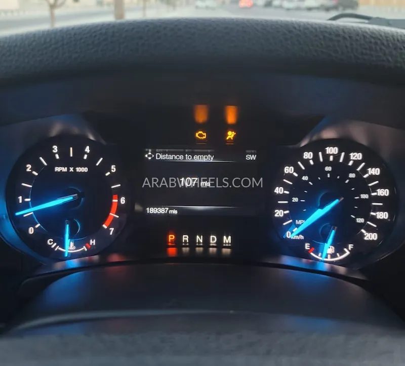 Ford Expedition 2016 for Sale in Sharjah Image-7