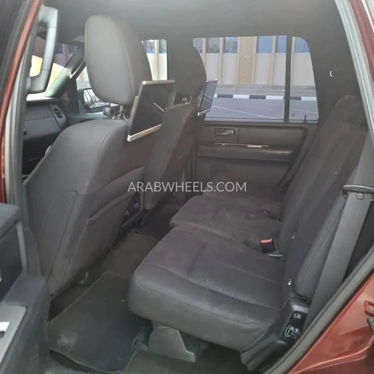 Ford Expedition 2016 for Sale in Sharjah Image-12
