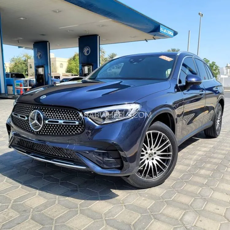 Mercedes Benz GLC Class 2023 for Sale in Sharjah Image-3