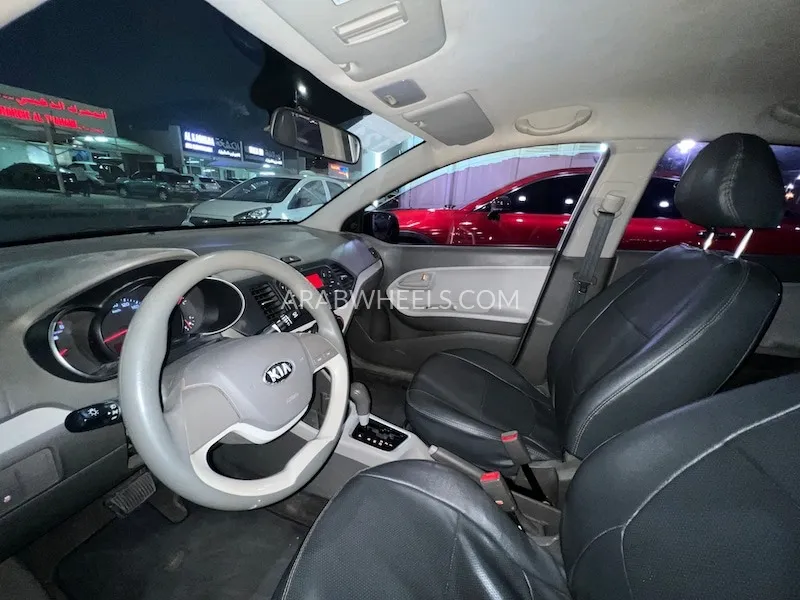 Kia Morning 2016 for Sale in Sharjah Image-3