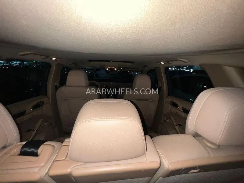 Porsche Cayenne 2013 for Sale in Sharjah Image-7