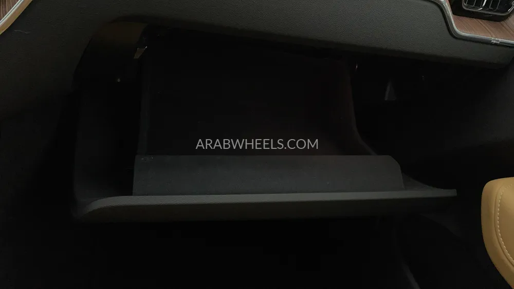 Volvo XC60 2023 for Sale in Dubai Image-36