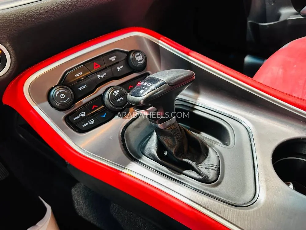 Dodge Challenger 2021 for Sale in Dubai Image-8