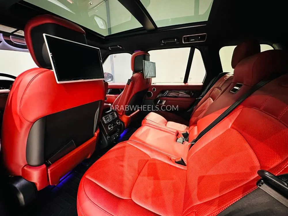 Land Rover Range Rover 2020 for Sale in Dubai Image-9