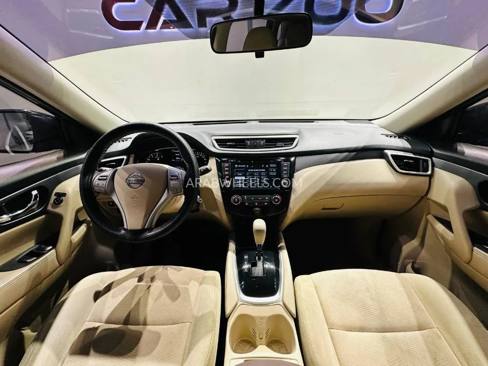 Nissan X-Trail 2017 for Sale in Dubai Image-5