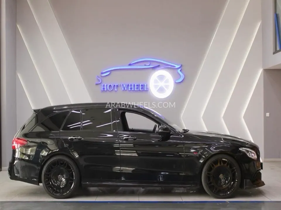 Mercedes Benz C Class 2018 for Sale in Dubai Image-3