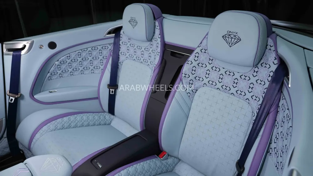 Bentley Continental GTC 2023 for Sale in Dubai Image-32