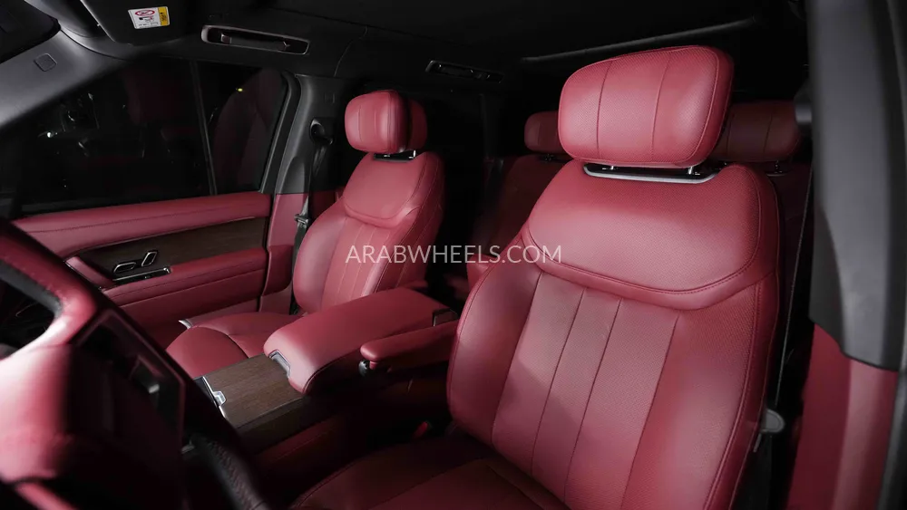 Land Rover Range Rover 2023 for Sale in Dubai Image-10