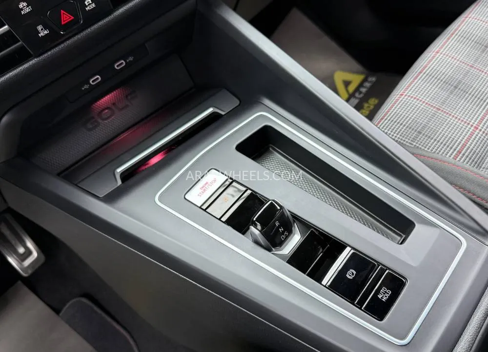 Volkswagen Golf GTI 2022 for Sale in Dubai Image-6