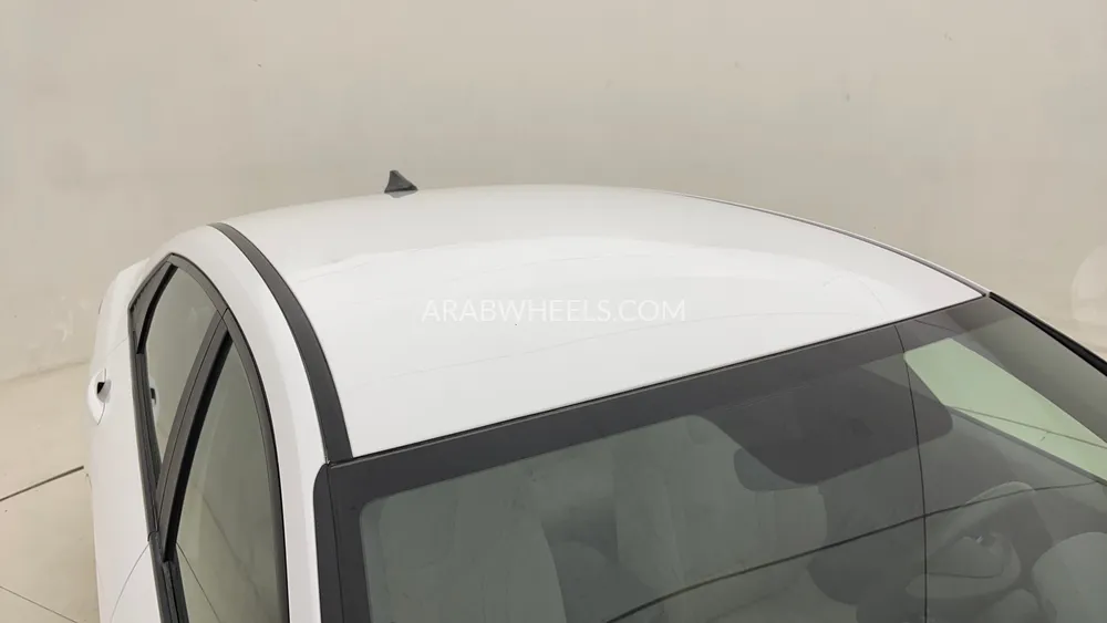 Hyundai Elantra 2022 for Sale in Dubai Image-11