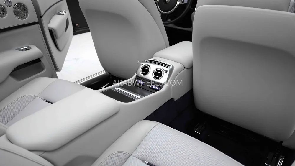 Rolls Royce Dawn 2022 for Sale in Dubai Image-26