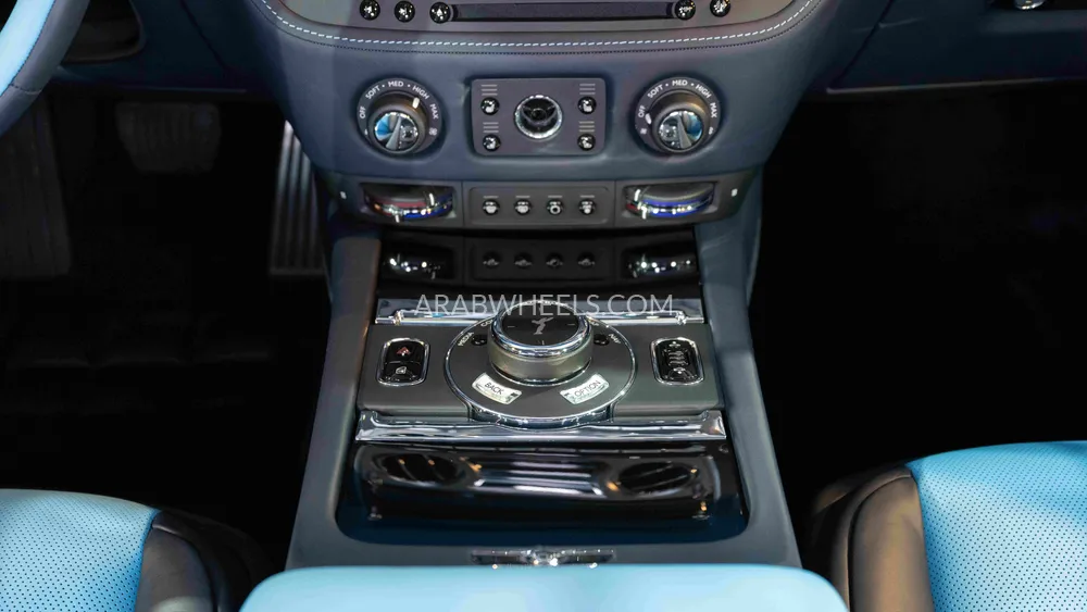 Rolls Royce Wraith 2020 for Sale in Dubai Image-15
