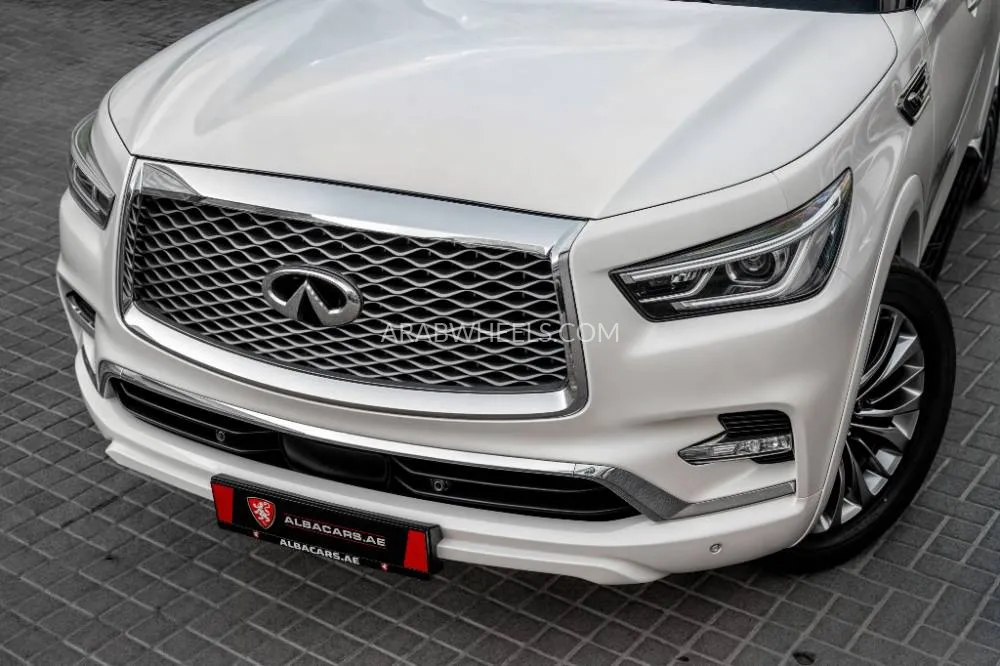 Infiniti QX80 2021 for Sale in Dubai Image-2