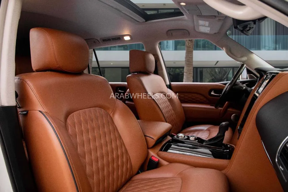 Infiniti QX80 2021 for Sale in Dubai Image-7