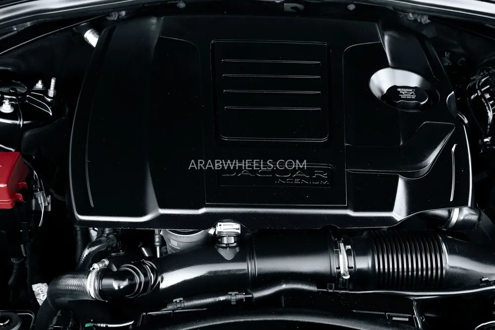 Jaguar F Pace 2020 for Sale in Dubai Image-5