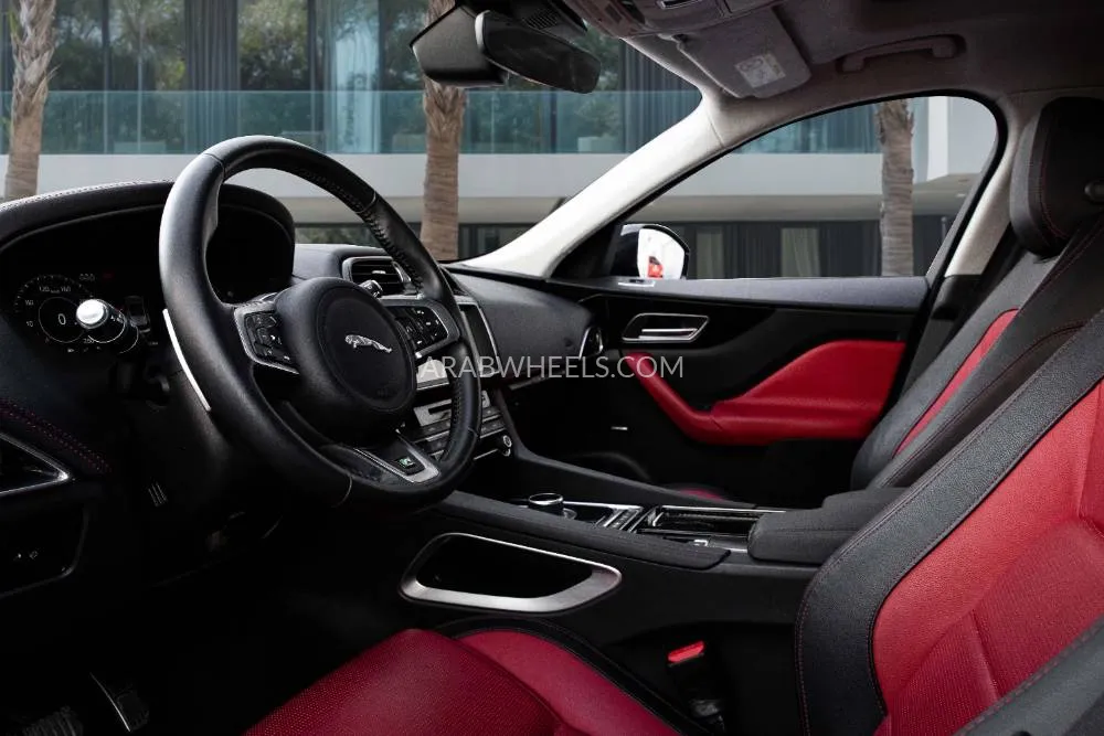 Jaguar F Pace 2020 for Sale in Dubai Image-8