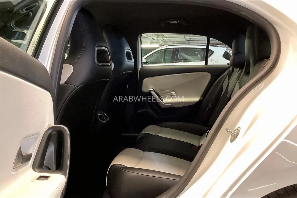 مرسيدس بنز كلاس A 2019 for Sale in الشارقة Image-25