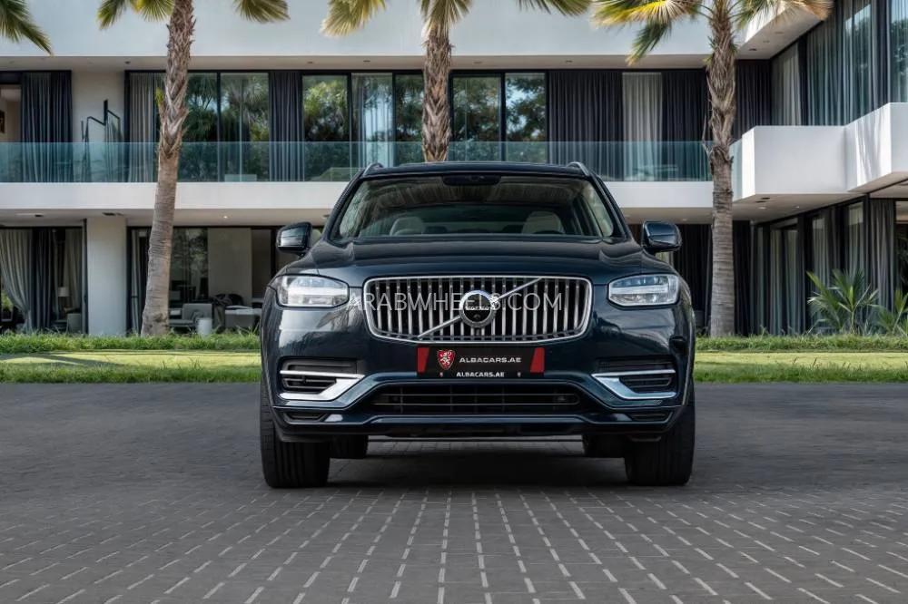 Volvo XC90 2022 for Sale in Dubai Image-3