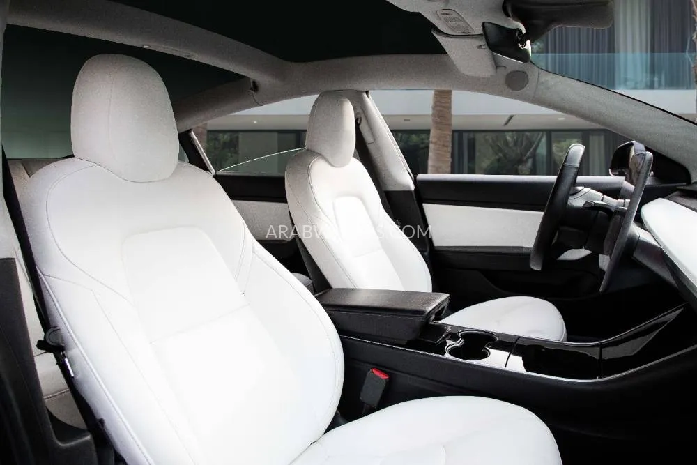 تسلا موديل 3 2020 for Sale in دبي Image-6