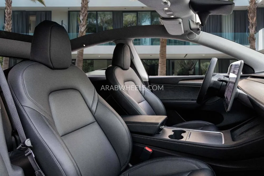 تسلا Y موديل  2024 for Sale in دبي Image-6