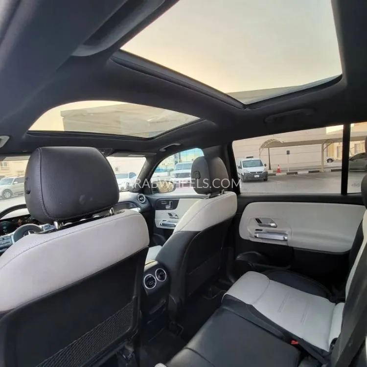 Mercedes Benz GLB 2020 for Sale in Sharjah Image-10