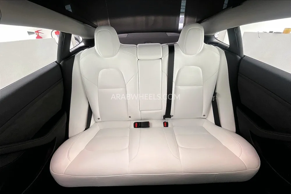 Tesla Model 3 2022 for Sale in Dubai Image-15