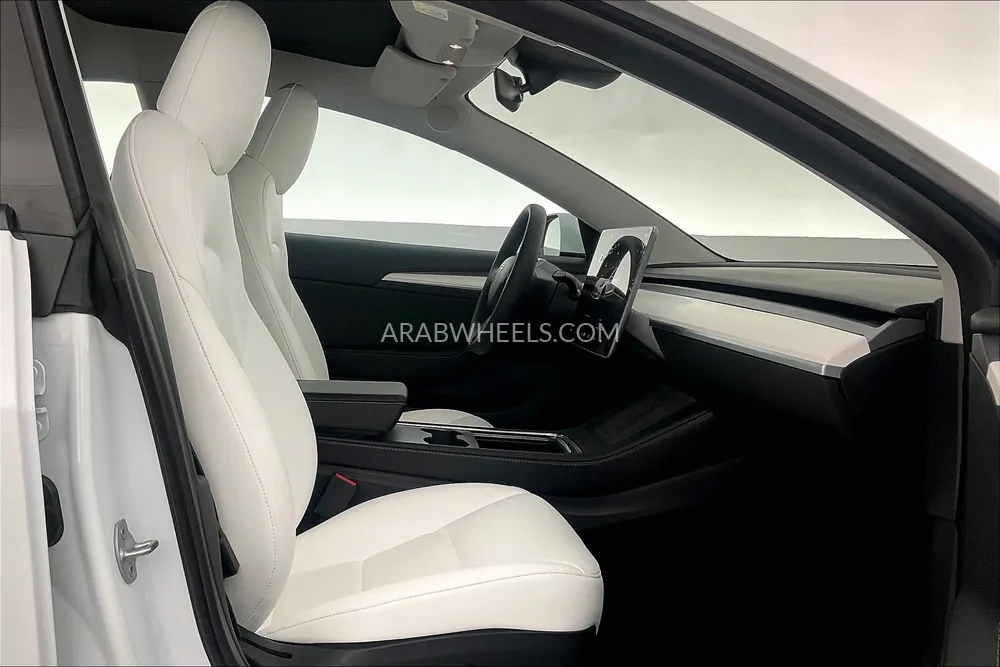 Tesla Model 3 2022 for Sale in Dubai Image-23