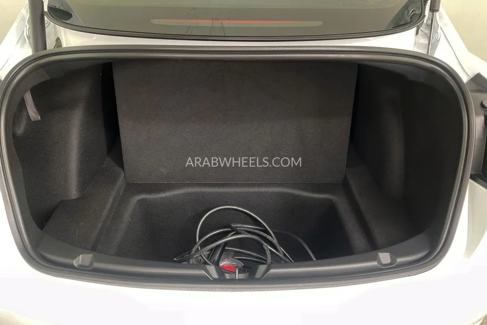 Tesla Model 3 2022 for Sale in Dubai Image-25