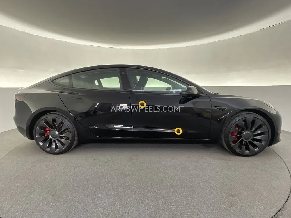 تسلا موديل 3 2021 for Sale in الشارقة Image-10