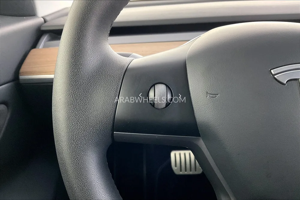 تسلا موديل 3 2021 for Sale in الشارقة Image-17