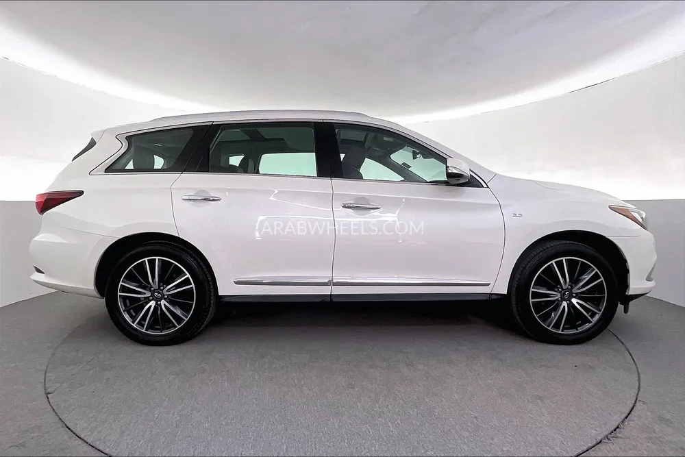 Infiniti QX60 2020 for Sale in Sharjah Image-4