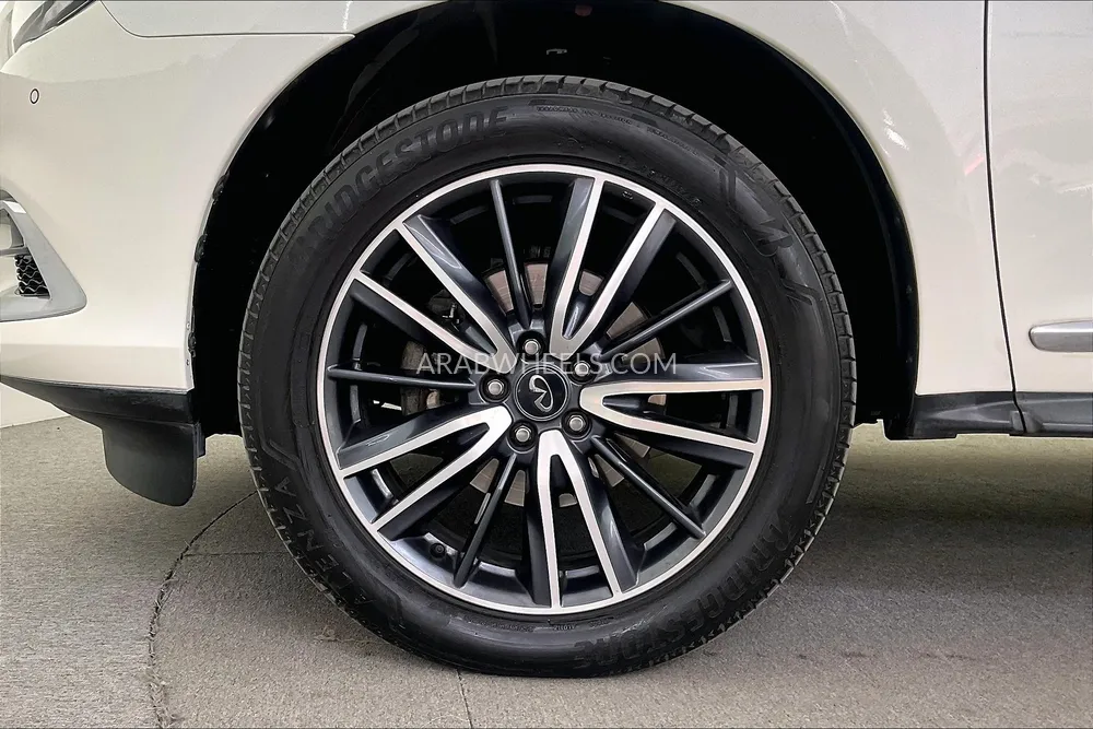 Infiniti QX60 2020 for Sale in Sharjah Image-8