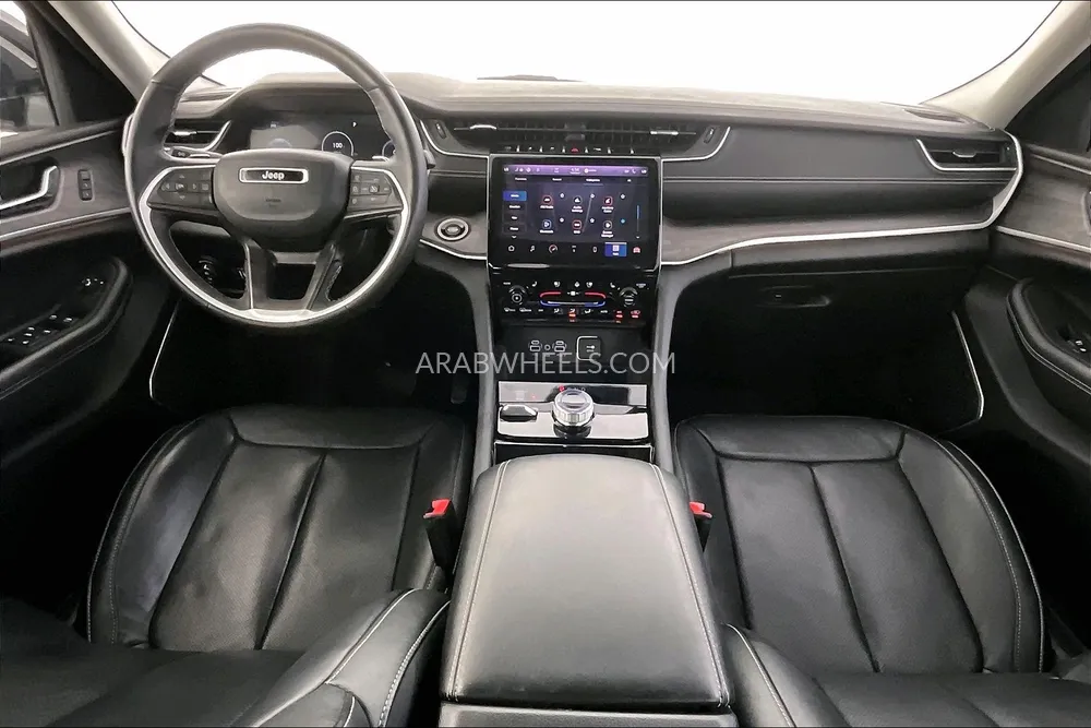 Jeep Cherokee 2022 for Sale in Sharjah Image-11